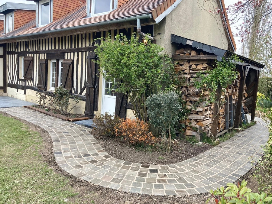 Allées / Voiries Aménagement de jardin à Lisieux